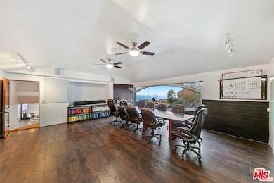 23000 Saddle Peak Rd, Topanga, CA 90290 - photo 7