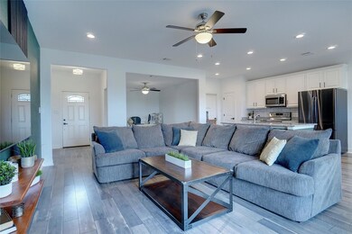 396 Blakney St, Cleburne, TX 76031 - photo 7