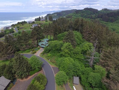 Gorgeous Land level and Big Views!