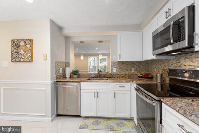 15009 Oak Crest Ct, Dumfries, VA 22025 - photo 6