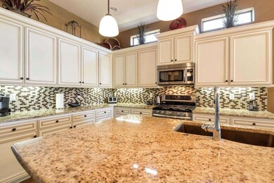 Upgraded Granite/Huge Island