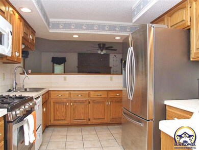 8525 SW 21st St, Topeka, KS 66615 - photo 6