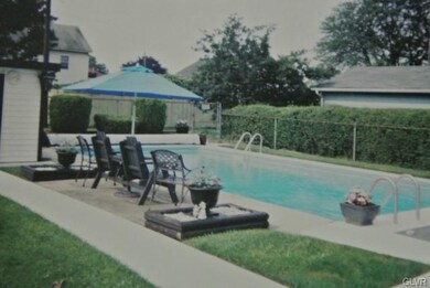 130 W Montgomery St, Allentown, PA 18103 - photo 5