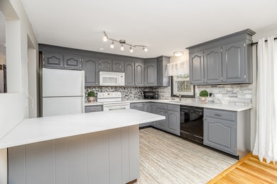 47 Newcomb Rd, Westminster, MA 01473 - photo 5