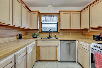 1208 Kingston Dr, Yukon, OK 73099 - photo 6