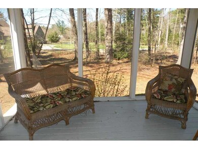 Patio/Deck. Relax on the screen...