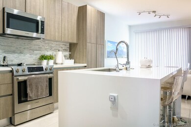 7234 NW 103rd Path unit 7234, Doral, FL 33178 - photo 6