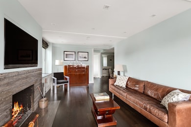 302 W 12th St unit 12A, New York, NY 10014 - photo 3