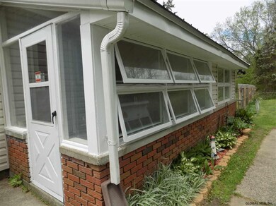 49 121st St, Troy, NY 12182 - photo 7