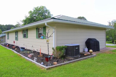 104 Ernest Dr, Tunnel Hill, GA 30755 - photo 2