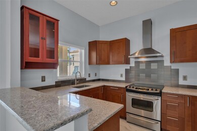 716 Juniper Ln, Weston, FL 33327 - photo 5