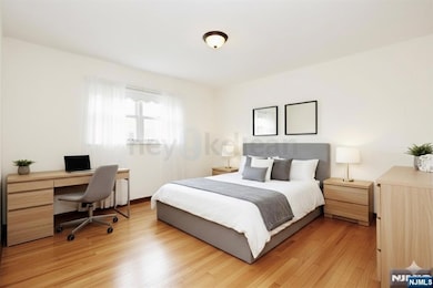 22 W Oakdene Ave unit 1 FL, Palisades Park, NJ 07650 - photo 5