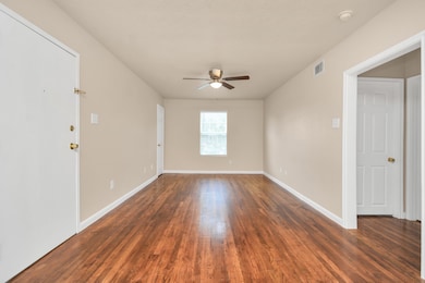 500 W Pitts Ave unit 403, Pasadena, TX 77506 - photo 4