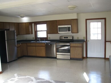 117 Knight St, Milford, NH 03055 - photo 7