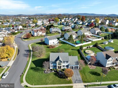 418 Apache Dr, Reading, PA 19608 - photo 2