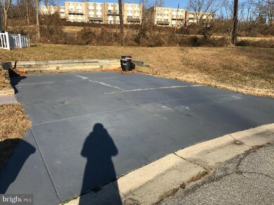 6104 Ray Ct, Hyattsville, MD 20783 - photo 4