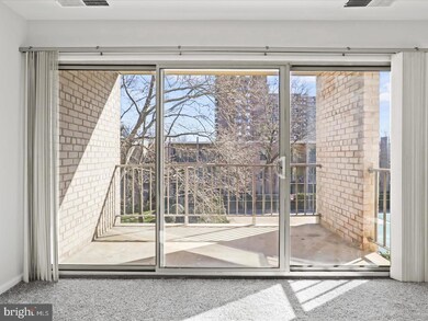 19 Canterbury Square unit 211, Alexandria, VA 22304 - photo 6