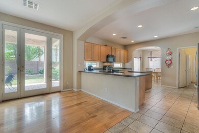 005-Kitchen