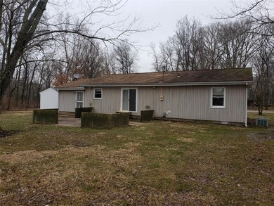 14233 N South Shore Dr, Effingham, IL 62401 - photo 3