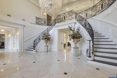 51 Chestnut Ridge Rd, Saddle River, NJ 07458 - photo 3