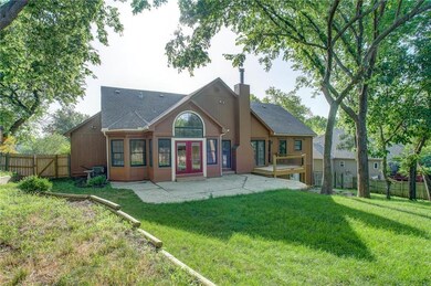 7626 Forest Park Dr, Shawnee, KS 66217 - photo 6