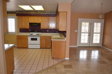 Kitchen & Dining Room