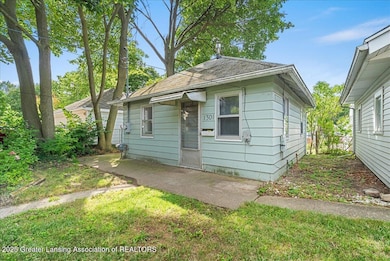 1301 Berten St, Lansing, MI 48910 - photo 2