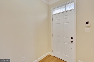 11822 Regents Park Dr, Germantown, MD 20876 - photo 5