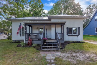 03-226 N McPherson St-Windowstill Real E