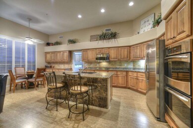 015_Kitchen