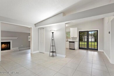 3705 Frye Ave W, Jacksonville, FL 32210 - photo 3