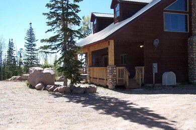 523 E Lookout Circle 002