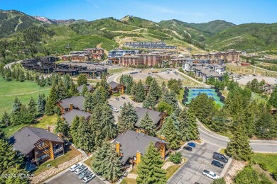 3_Summer-Exterior_1800x1200_4134974