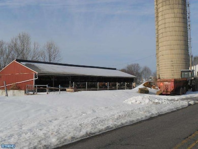 110 Miller Rd, Bechtelsville, PA 19505 - photo 7