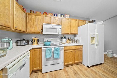 747 High Point Way unit 22, Knoxville, TN 37912 - photo 6