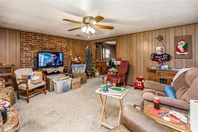 211 C Ave, Cache, OK 73527 - photo 3