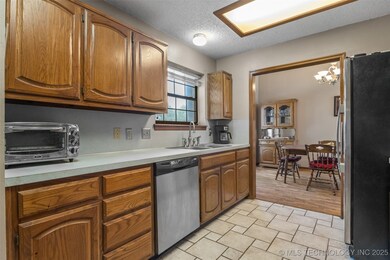 25145 S Shepherd Dr, Claremore, OK 74019 - photo 7