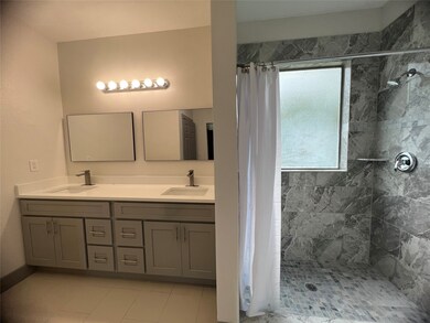 13576 Pinewood Village Dr, Conroe, TX 77302 - photo 6