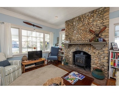 90 Meadow Ave, Oak Bluffs, MA 02568 - photo 6