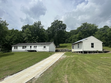 697 Club Springs Rd, Buffalo Valley, TN 38548 - photo 2