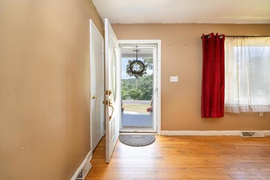 1312 E Main St, Luray, VA 22835 - photo 3