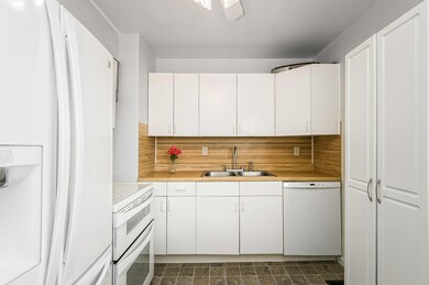 652 Roth Ave, Columbus, OH 43228 - photo 7