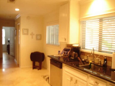 8610 Bob White Dr, Houston, TX 77074 - photo 7