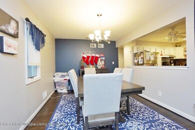382 Clarke Ave, Staten Island, NY 10306 - photo 7