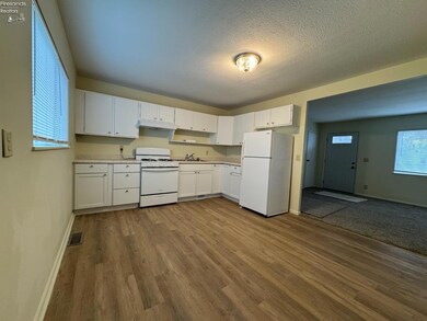 2023 W Forest Dr, Sandusky, OH 44870 - photo 5