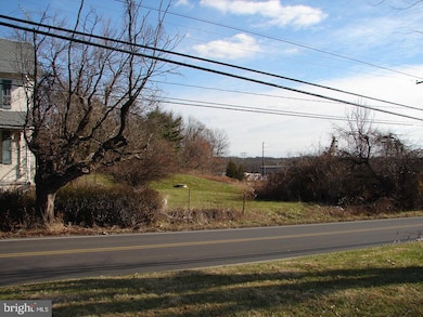 2711 Geryville Pike, Pennsburg, PA 18073 - photo 4