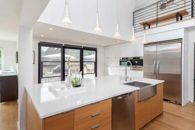 Gourmet Kitchen