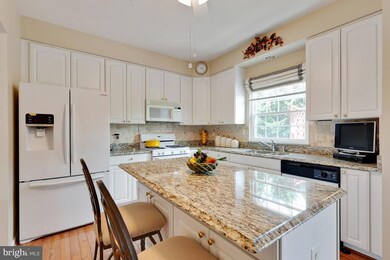 2279 Wheel Cog Place, Woodbridge, VA 22192 - photo 3