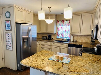 214 W Toledo St, Broken Arrow, OK 74012 - photo 6