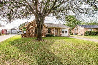 1422 Southern Blvd, Cleburne, TX 76033 - photo 3